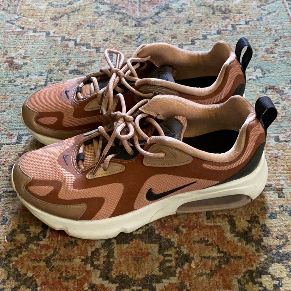 Nike Air Max 200 Size 7.5